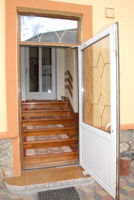 Vila Nicoleta Hotel Nagyszeben Kültér fotó
